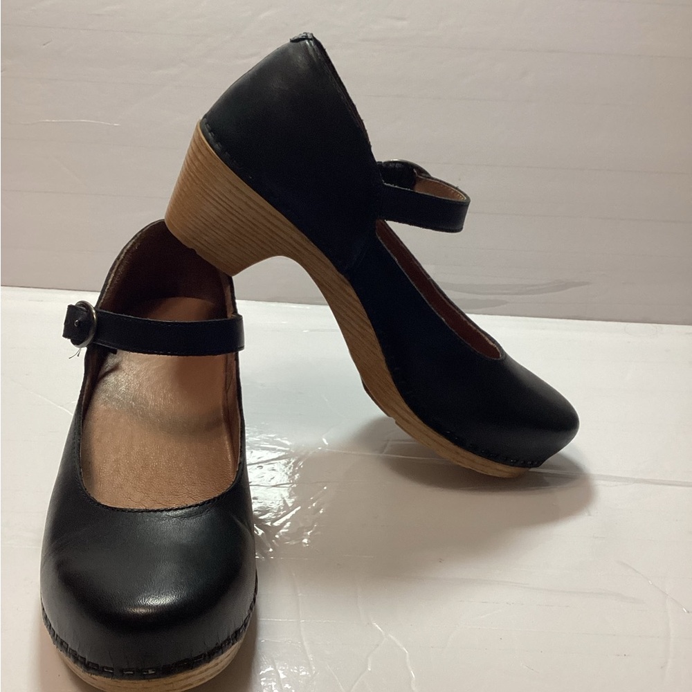Dansko Margie Black Mary Jane  shoes, tan Heels size 37 - Picture 10 of 11